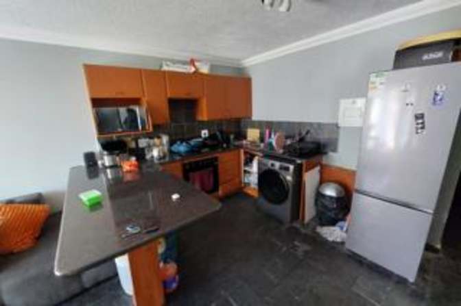 Nontobeko's room