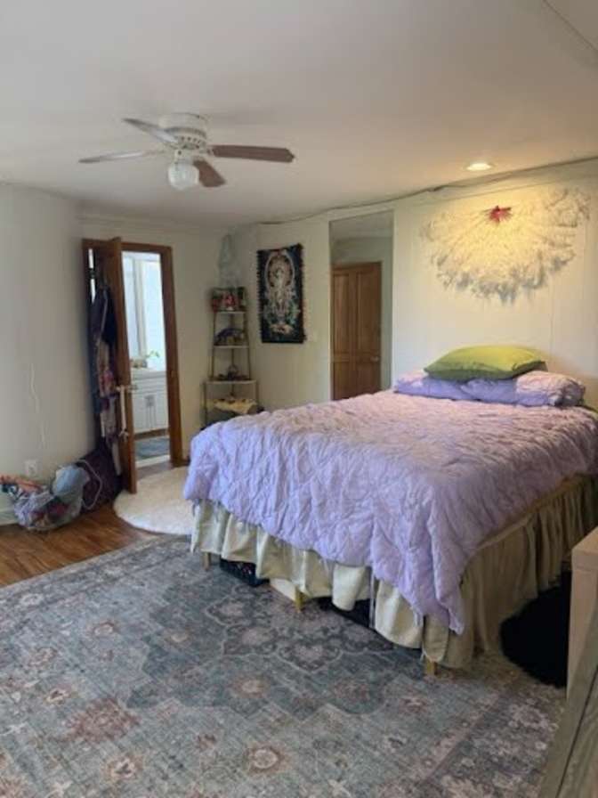 Elle's room