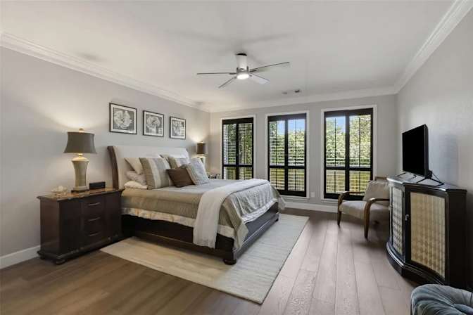 Lois's room