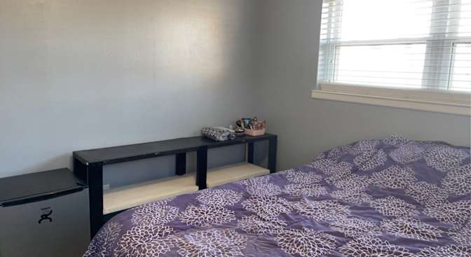 Evelyn's room
