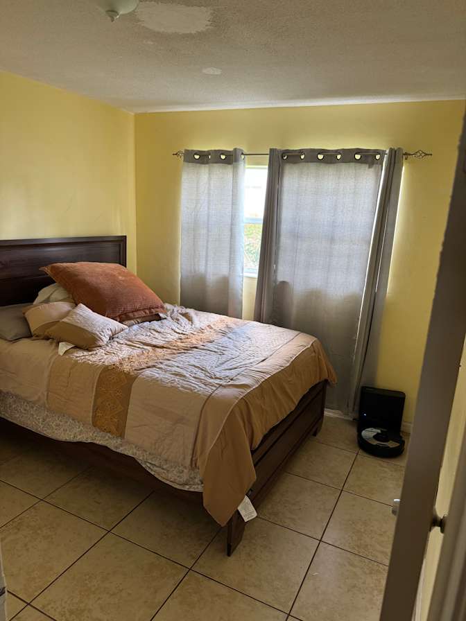 Kin's room