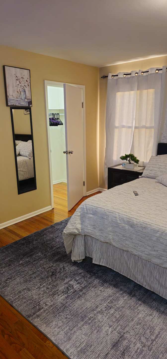 Okaro's room