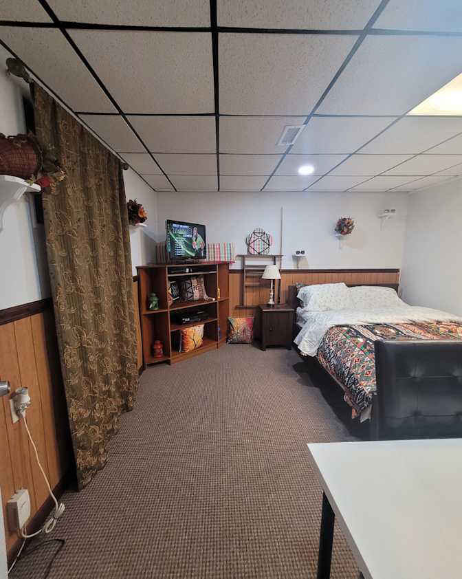 Mimi M's room