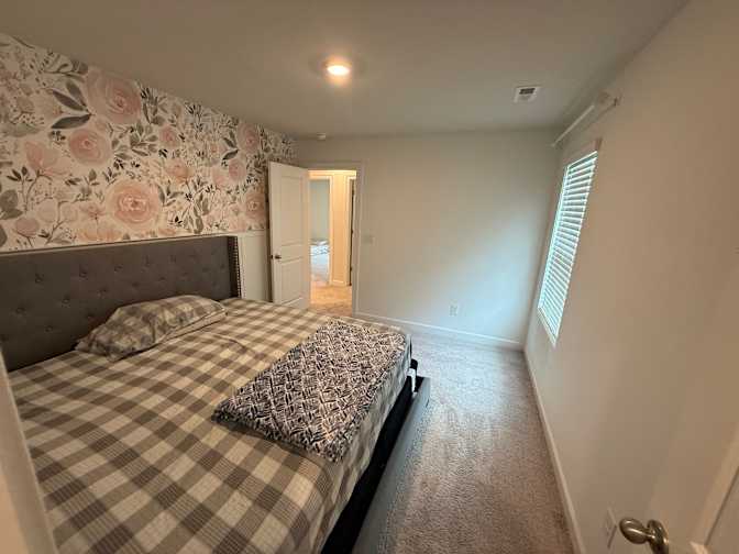 Alcove Rooms's room
