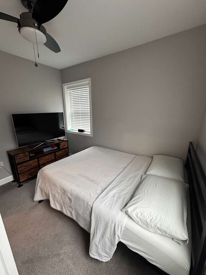 Eliyaim's room
