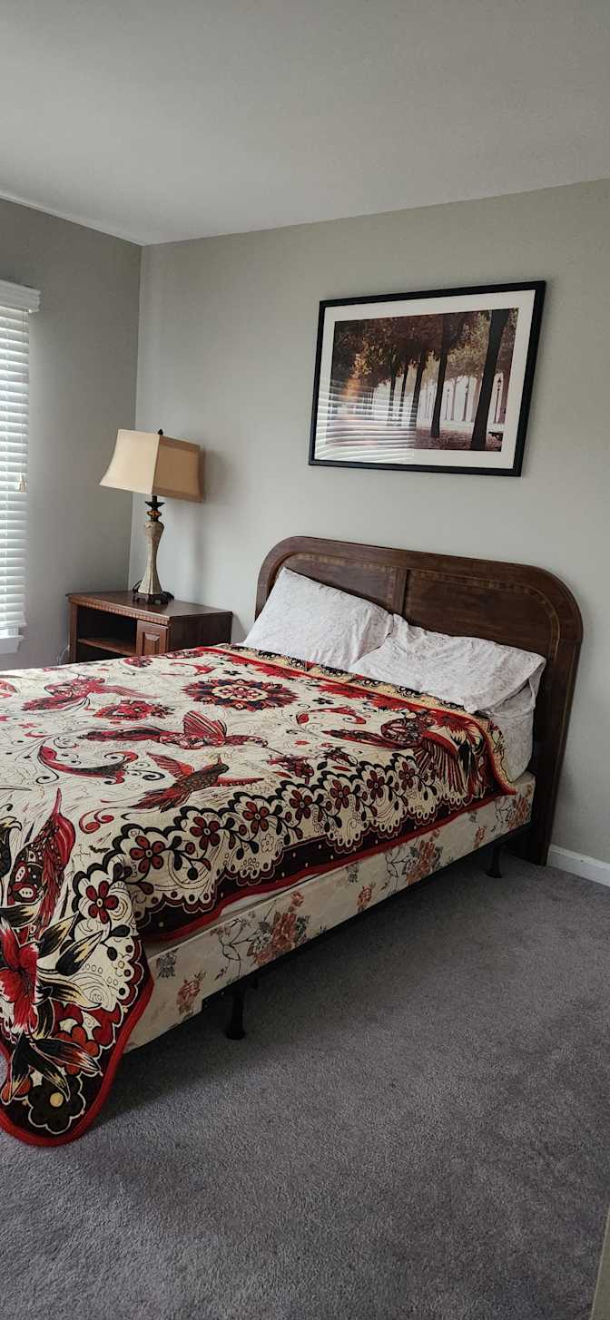 Two Rooms in Tacketts Mill - Lake Ridge, VA's room
