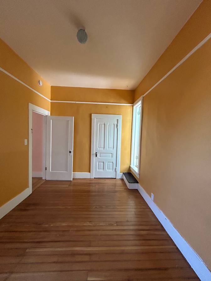 Hia's room