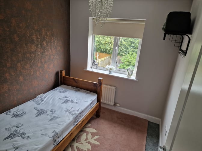 Tony's room