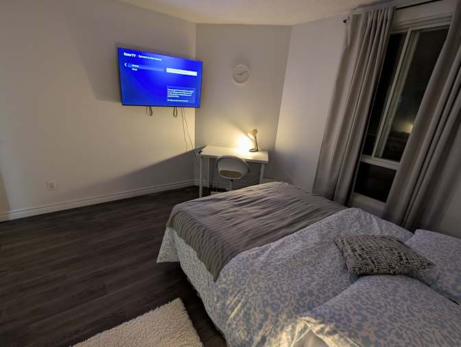 Serdar's room