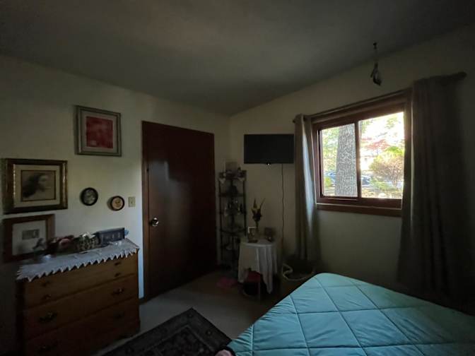 Loraine's room