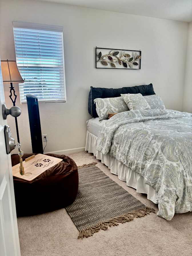 Antonneth's room