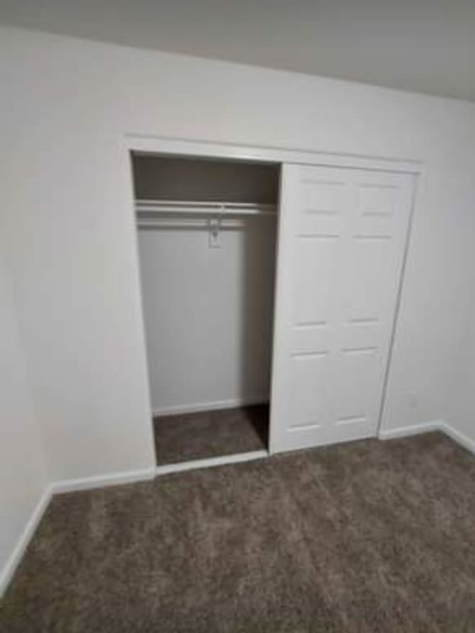 Carlos's room