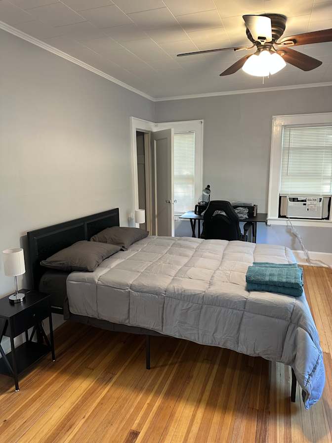 Ron's room