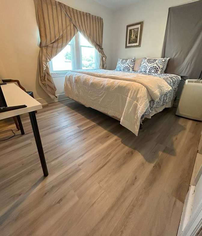 Wei's room
