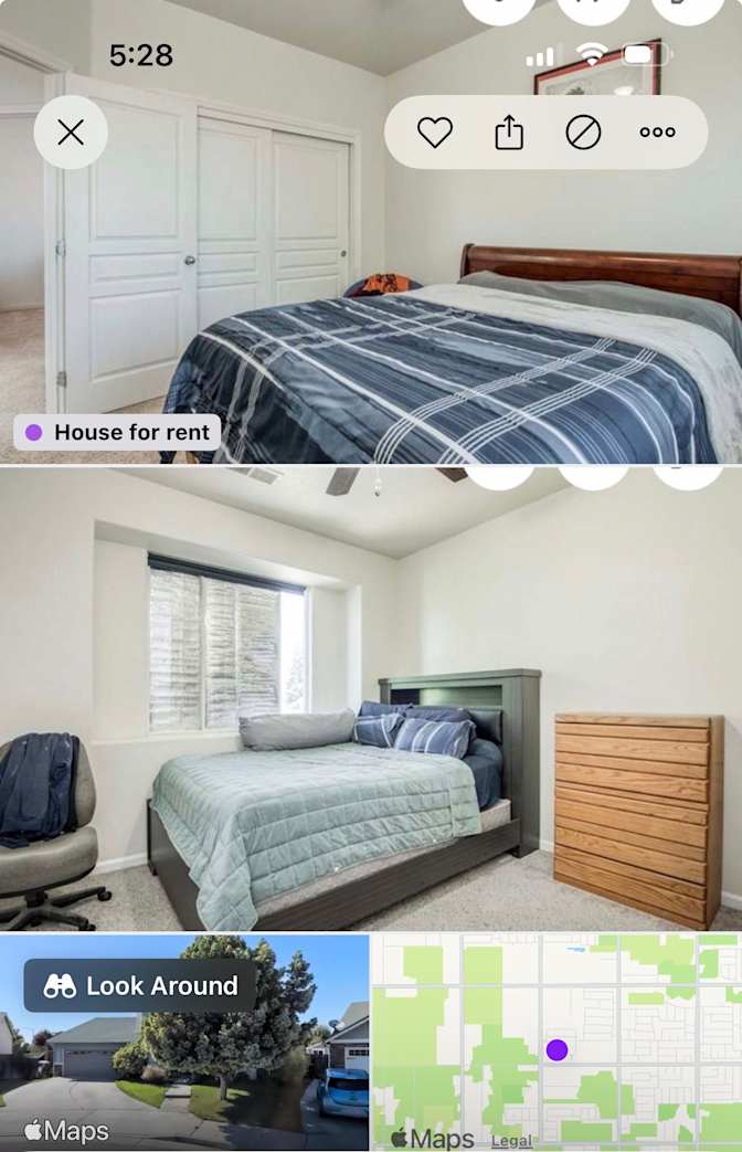 BARKHA KOMAL's room