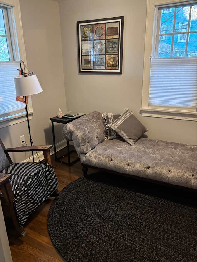 M. Connolly's room