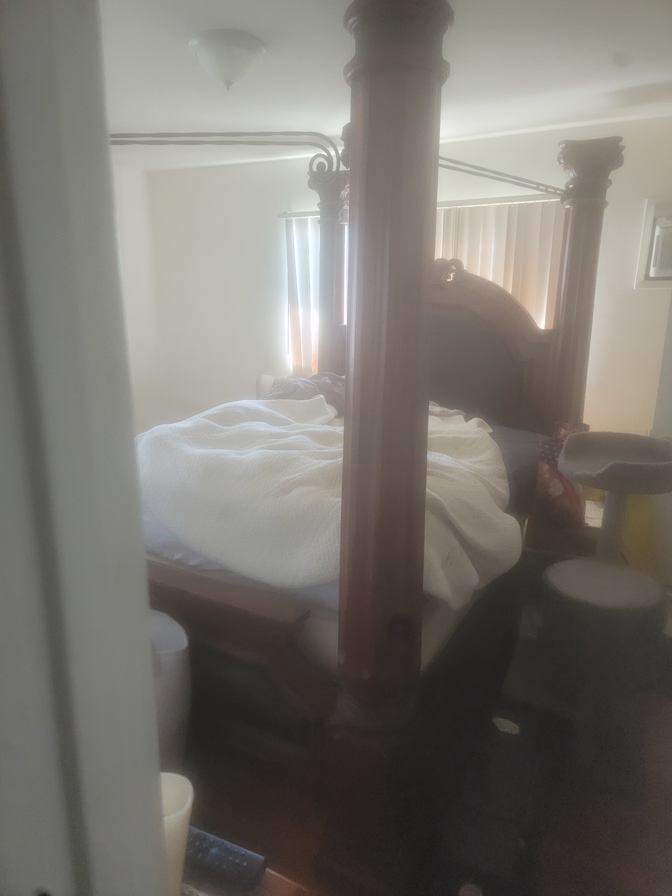 Steven's room