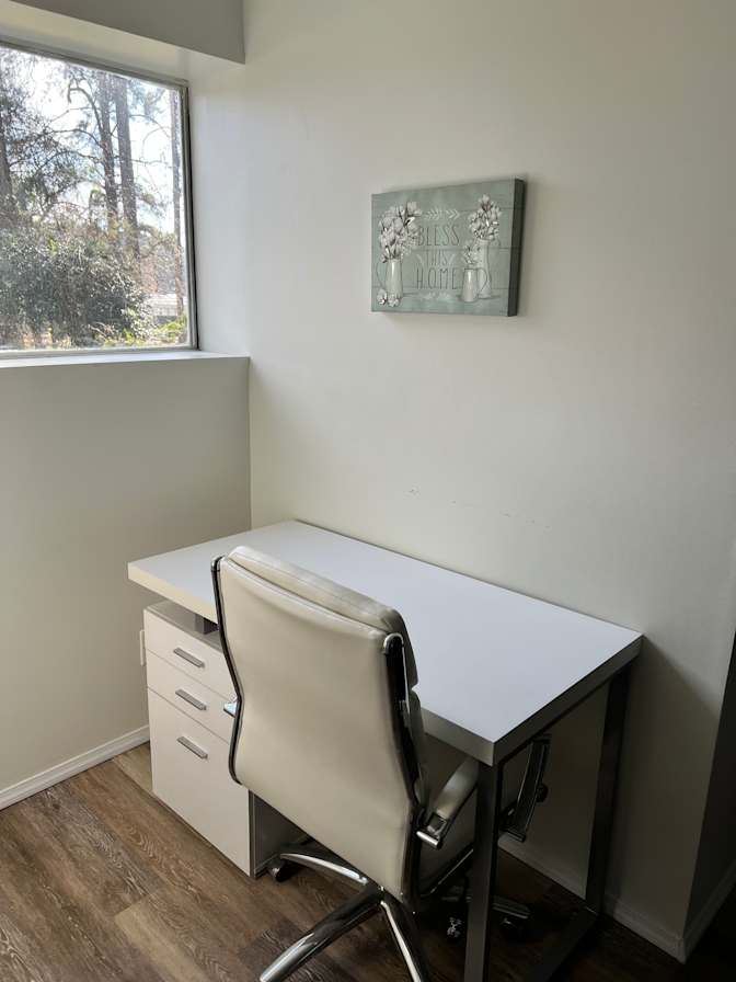 Jonnie's room