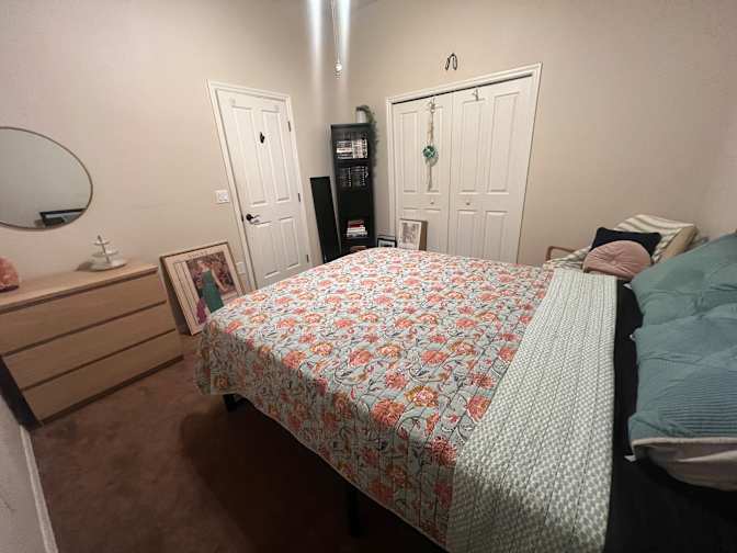Adriana T Escudero's room
