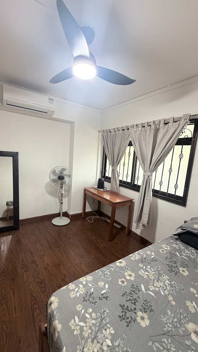 Aqil Z's room