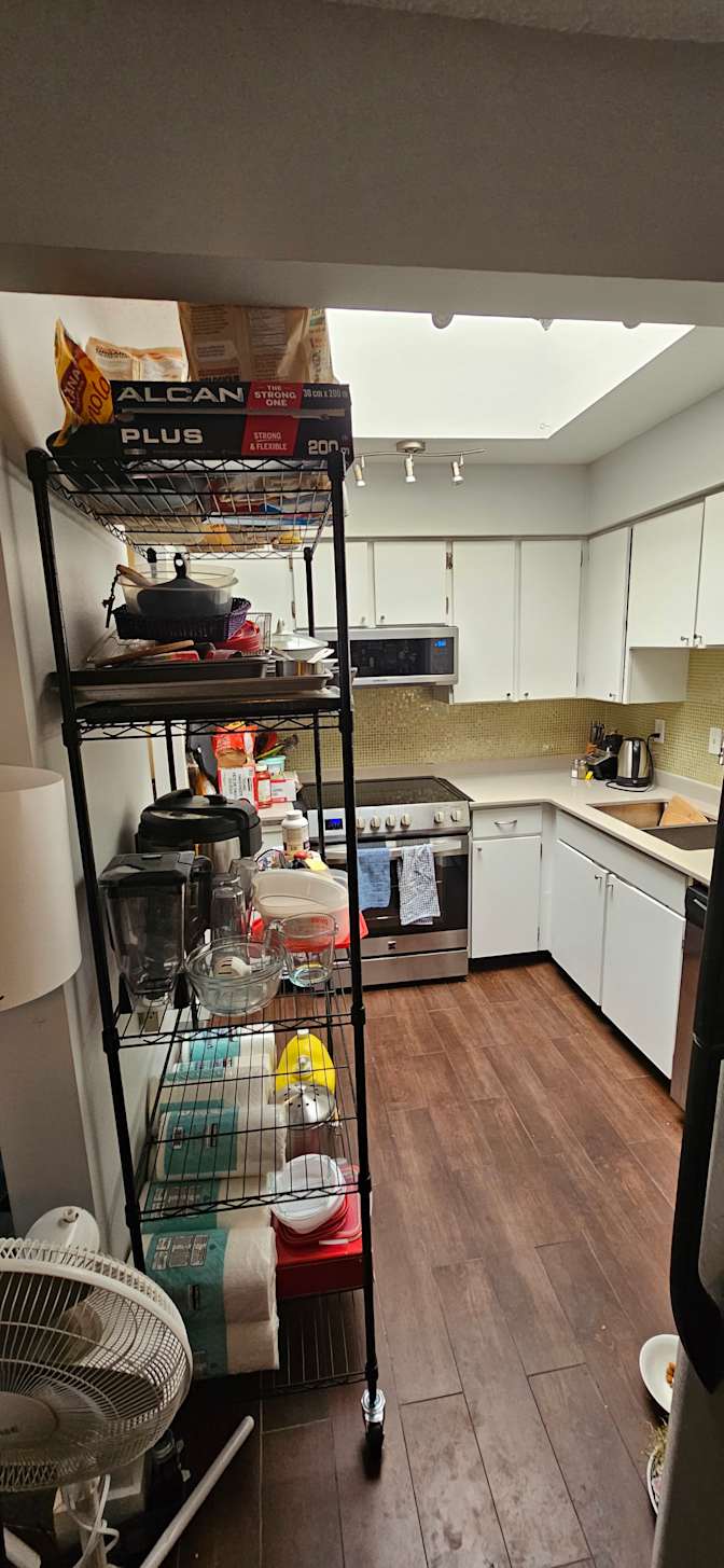 Marc Sauvageau's room