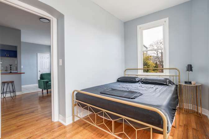 Lius Estate's room