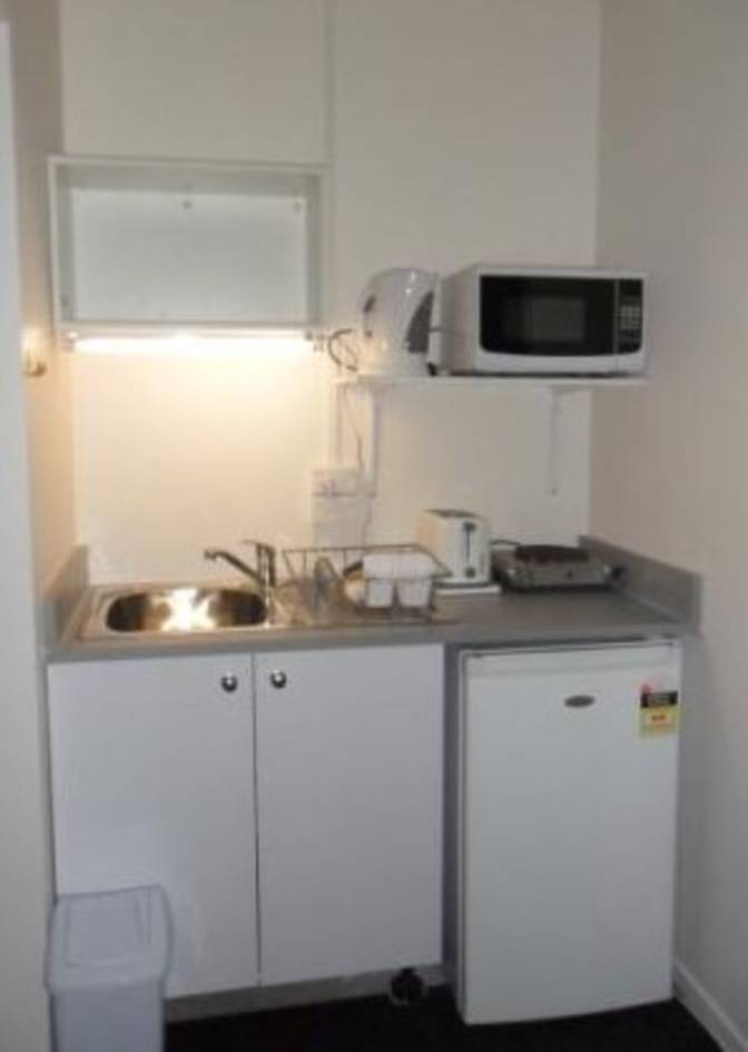 janet wooding's room