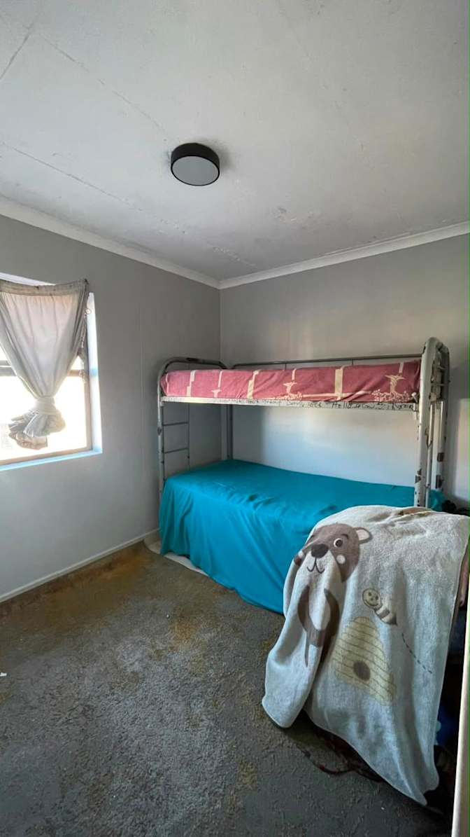 Tony's room