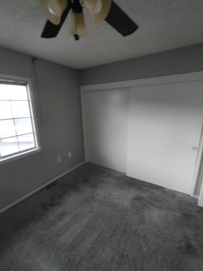 Vincent R's room