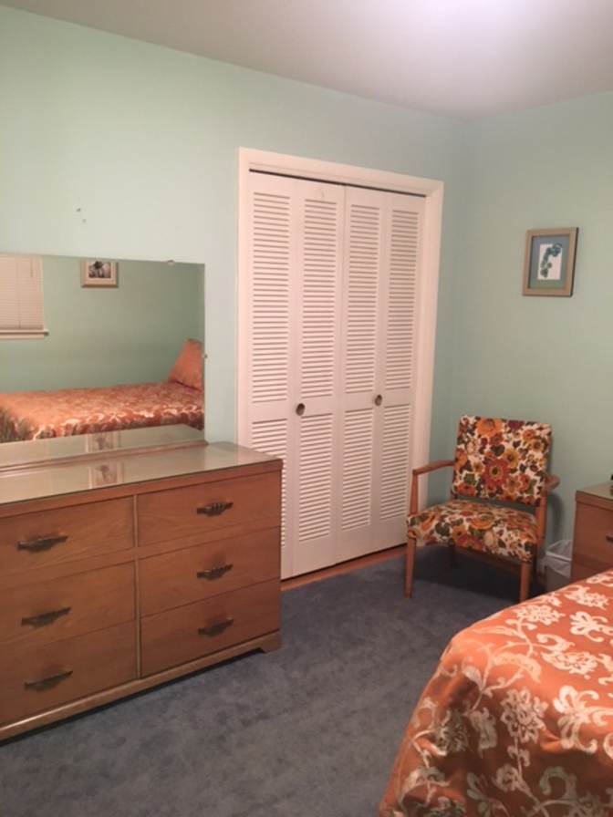 E's room
