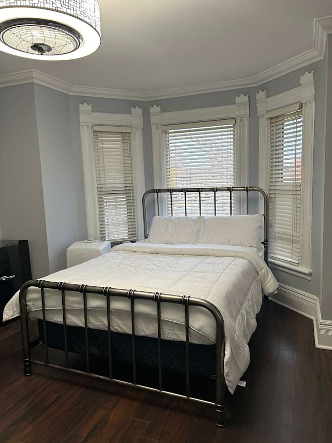 Sunday's room