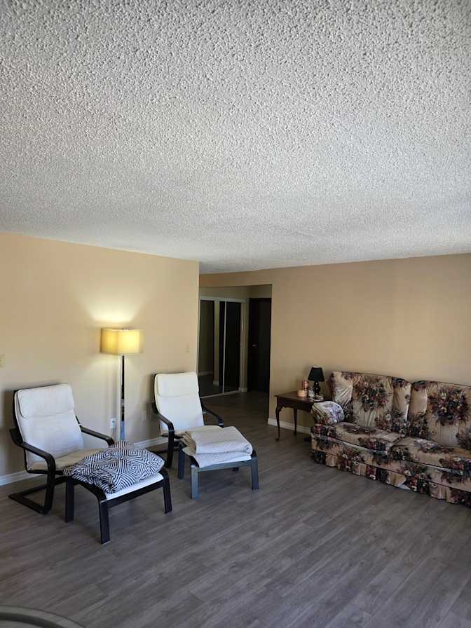 Jessica Elizabeth Francis's room