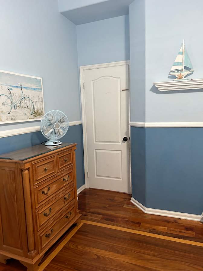 Courtney's room