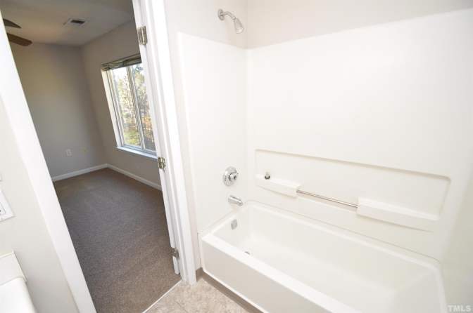 Alcove Rooms's room