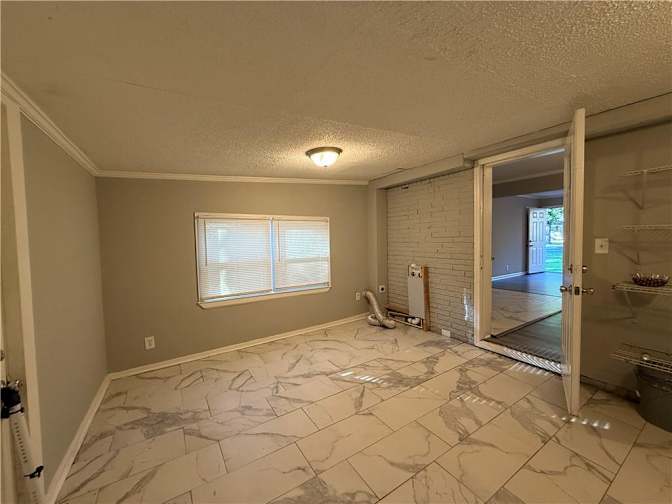 Alcove Rooms's room