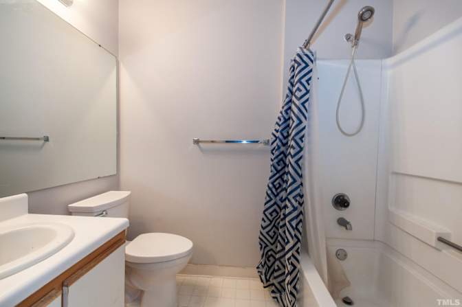 Alcove Rooms's room