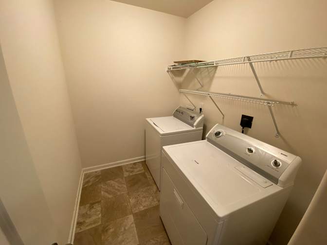Alcove Rooms's room