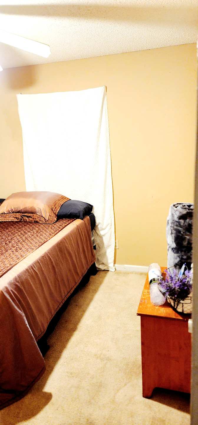 Tee's room