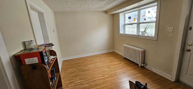 Jules's room