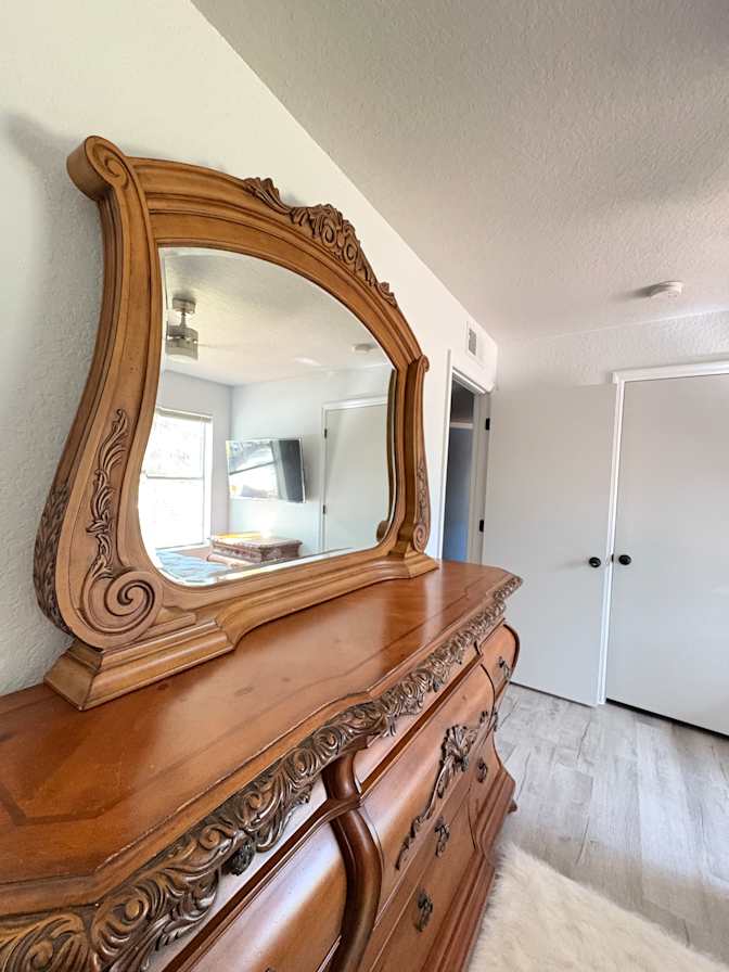 Vinny's room