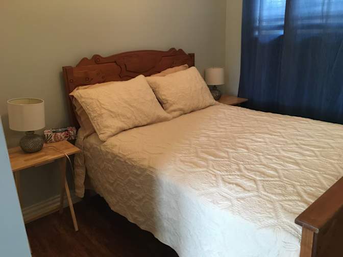 Caroline's room