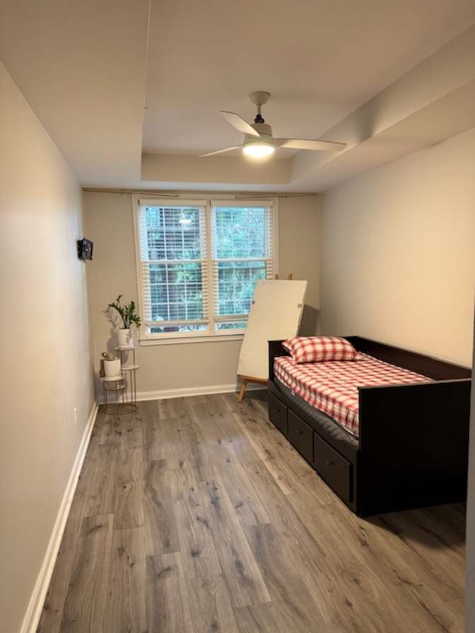 Alcove Rooms's room