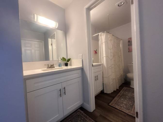 Jen's room