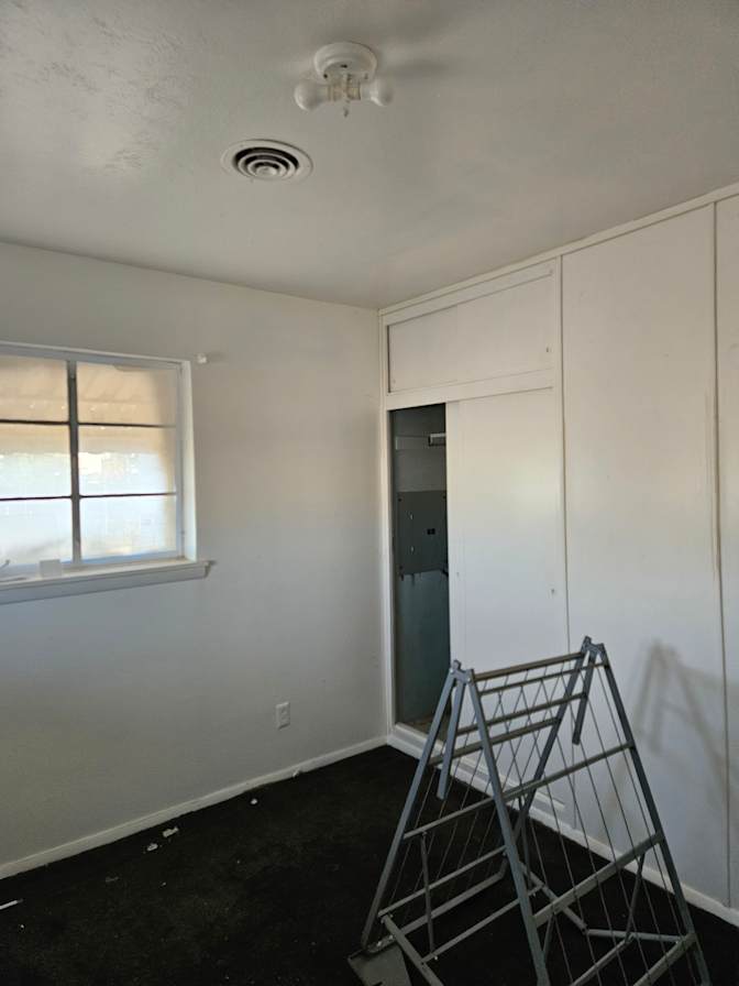 Alberto's room
