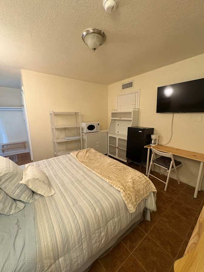 Stephanie's room