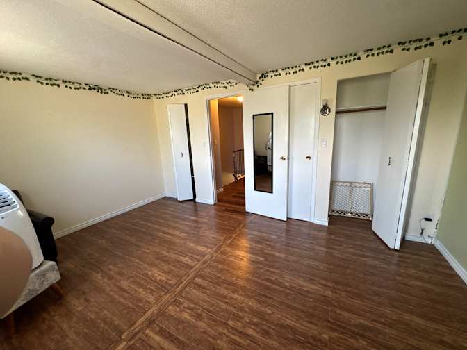 Suzanne Dresser's room