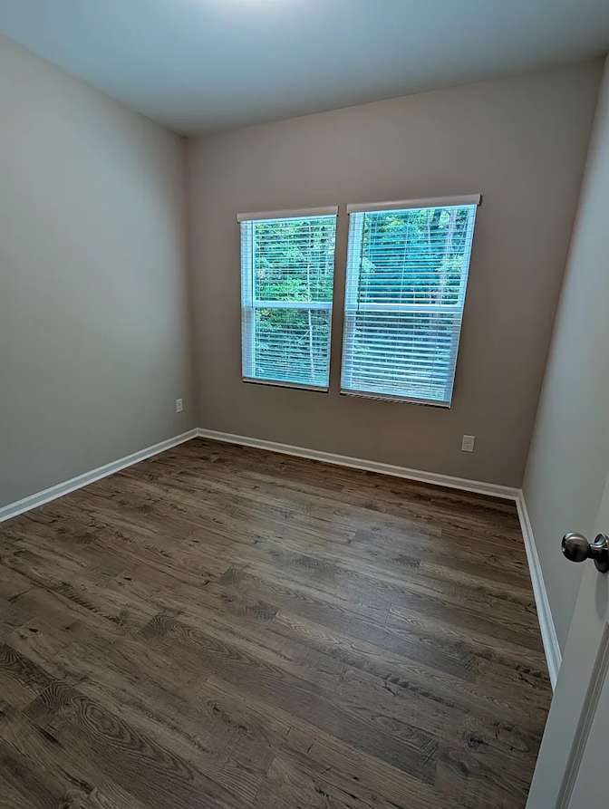 Alcove Rooms's room