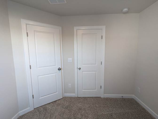 Alcove Rooms's room