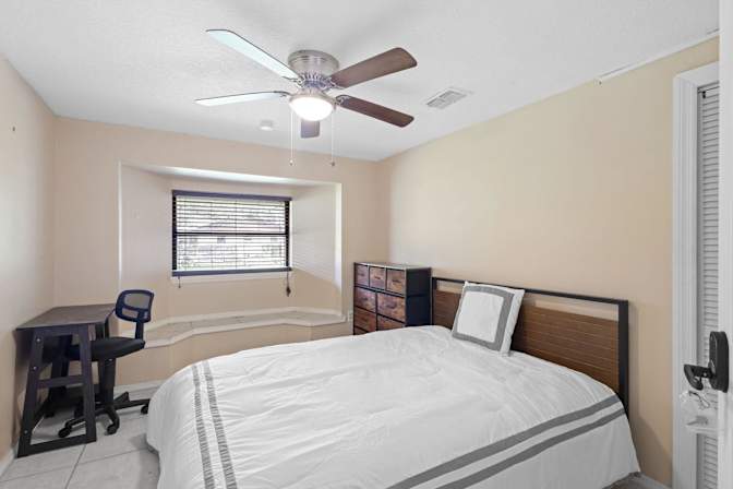 PadSplit's room