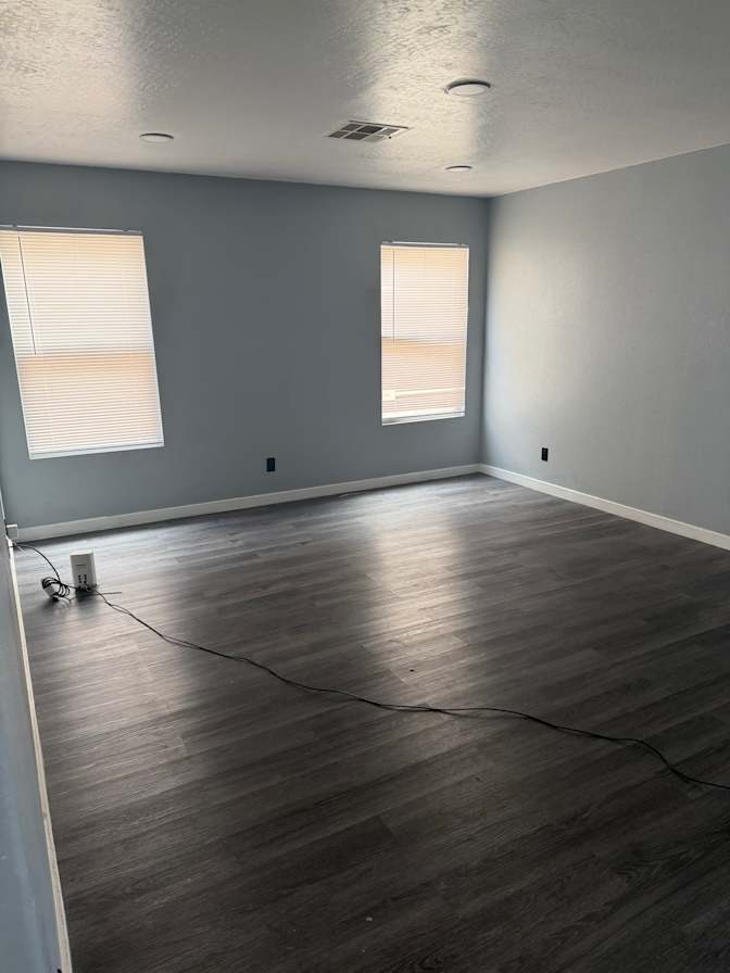 Jalenagfx's room